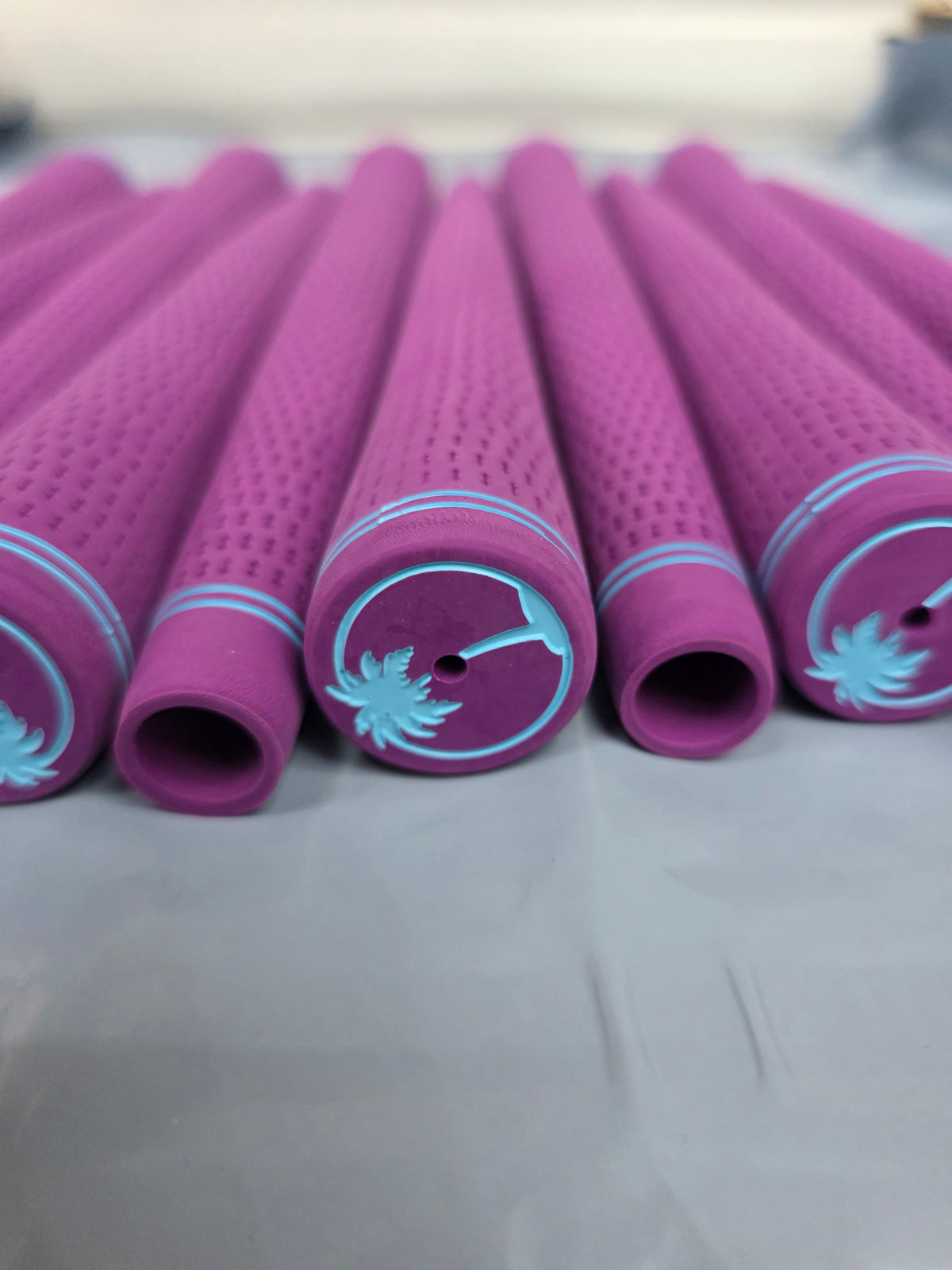 PURPLE ISLAND GOLF GRIP SET